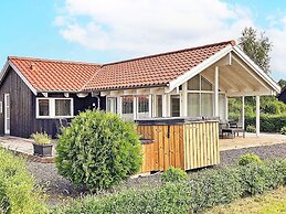 6 Person Holiday Home in Vaeggerlose