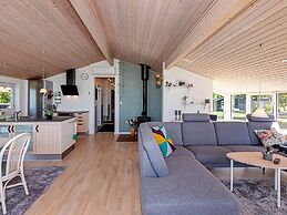7 Person Holiday Home in Hojslev