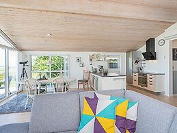 7 Person Holiday Home in Hojslev