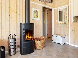 6 Person Holiday Home in Vaeggerlose