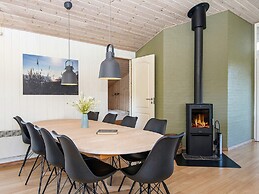 10 Person Holiday Home in Juelsminde-by Traum