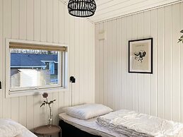 10 Person Holiday Home in Juelsminde-by Traum