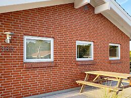 10 Person Holiday Home in Juelsminde-by Traum