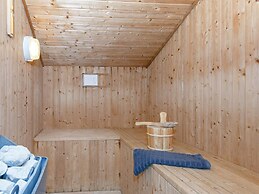 10 Person Holiday Home in Juelsminde-by Traum