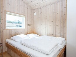 10 Person Holiday Home in Juelsminde-by Traum