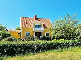 8 Person Holiday Home in Moheda-by Traum