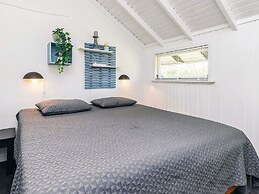 6 Person Holiday Home in Vaeggerlose