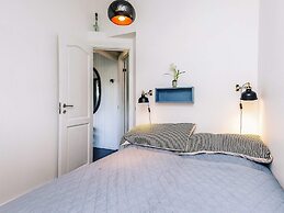 6 Person Holiday Home in Vaeggerlose