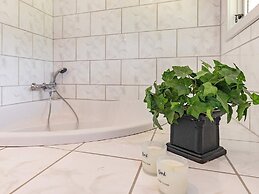 6 Person Holiday Home in Vaeggerlose