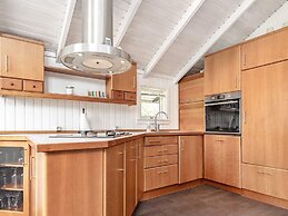 6 Person Holiday Home in Vaeggerlose