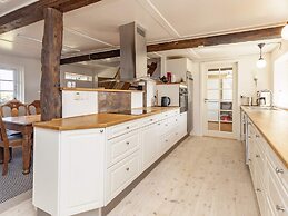 6 Person Holiday Home in Guldborg