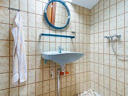 6 Person Holiday Home in Dronningmolle