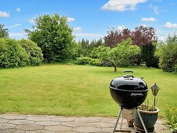 6 Person Holiday Home in Dronningmolle