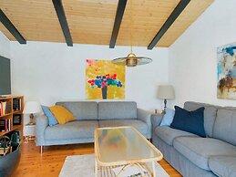 6 Person Holiday Home in Dronningmolle