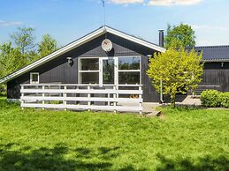 6 Person Holiday Home in Hemmet