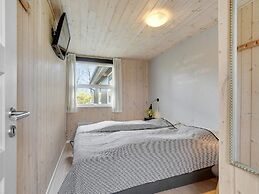 6 Person Holiday Home in Hemmet