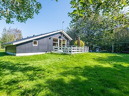 6 Person Holiday Home in Hemmet