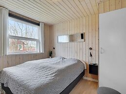 6 Person Holiday Home in Hemmet