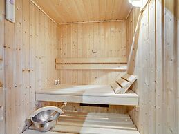 6 Person Holiday Home in Hemmet