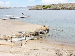 4 Person Holiday Home in Kungshamn-by Traum