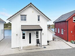 6 Person Holiday Home in Bud