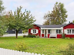 6 Person Holiday Home in Mellbystrand-by Traum