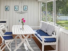 6 Person Holiday Home in Mellbystrand-by Traum