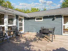 6 Person Holiday Home in Glesborg