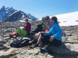 6 Person Holiday Home in Averoy-by Traum