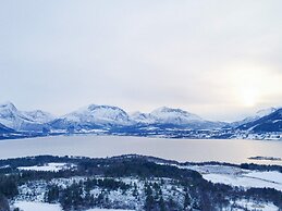 6 Person Holiday Home in Averoy-by Traum