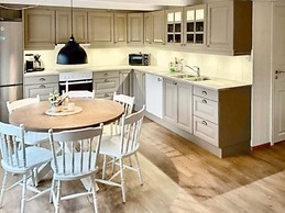 10 Person Holiday Home in Snillfjord-by Traum