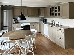 10 Person Holiday Home in Snillfjord-by Traum