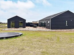 5 Star Holiday Home in Lokken