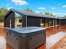 5 Star Holiday Home in Albaek