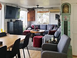 12 Person Holiday Home in Tau-by Traum