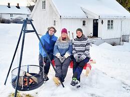 5 Person Holiday Home in Grimstad-by Traum