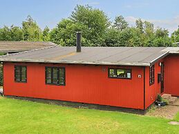 4 Person Holiday Home in Vaeggerlose
