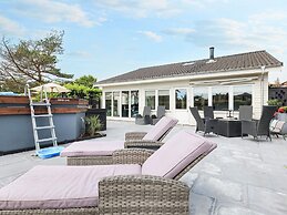 5 Star Holiday Home in Hals