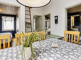 5 Star Holiday Home in Hals