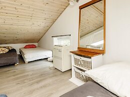 5 Star Holiday Home in Hals