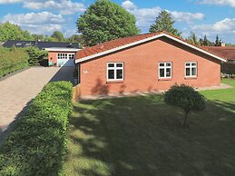 4 Star Holiday Home in Vaeggerlose