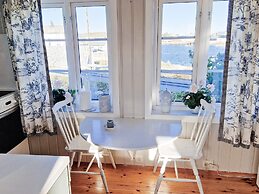 7 Person Holiday Home in Averoy-by Traum