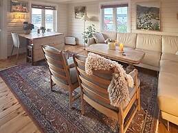 7 Person Holiday Home in Averoy-by Traum