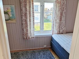 7 Person Holiday Home in Averoy-by Traum