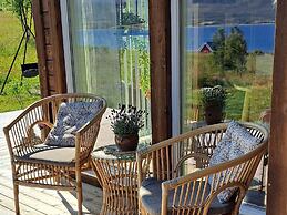 6 Person Holiday Home in Svensby-by Traum