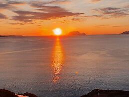 6 Person Holiday Home in Svensby-by Traum