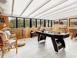 8 Person Holiday Home in Oksbol