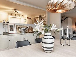 10 Person Holiday Home in Albaek