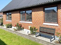 10 Person Holiday Home in Albaek