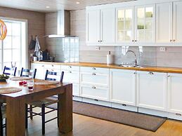 10 Person Holiday Home in Tjorhom